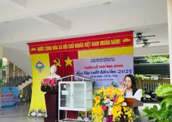 SINH HOẠT DƯỚI CỜ TUẦN 4