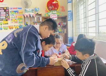 BẢN TIN HOẠT ĐỘNG STEM THÁNG 11/2025 CỦA TRƯỜNG TH TRẦN NHÂN TÔNG